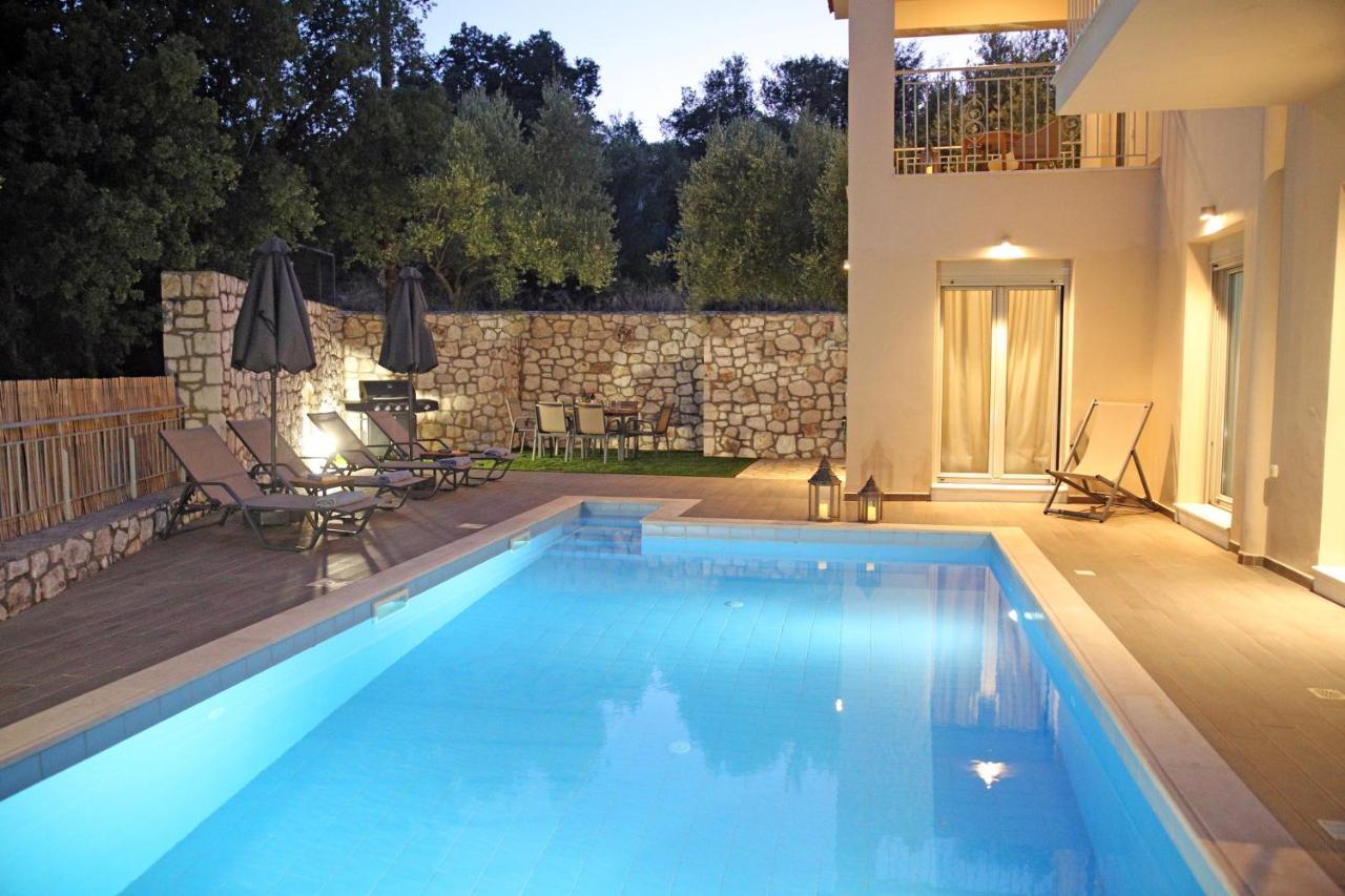Amarianos Villas Agia Efimia Eksteriør billede