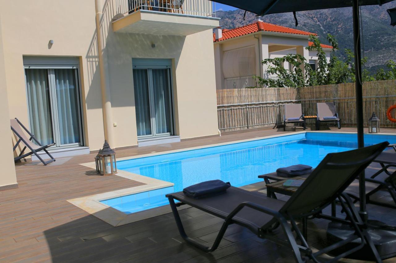 Amarianos Villas Agia Efimia Eksteriør billede