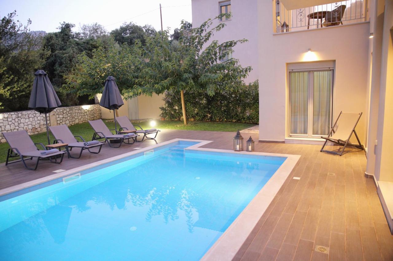 Amarianos Villas Agia Efimia Eksteriør billede