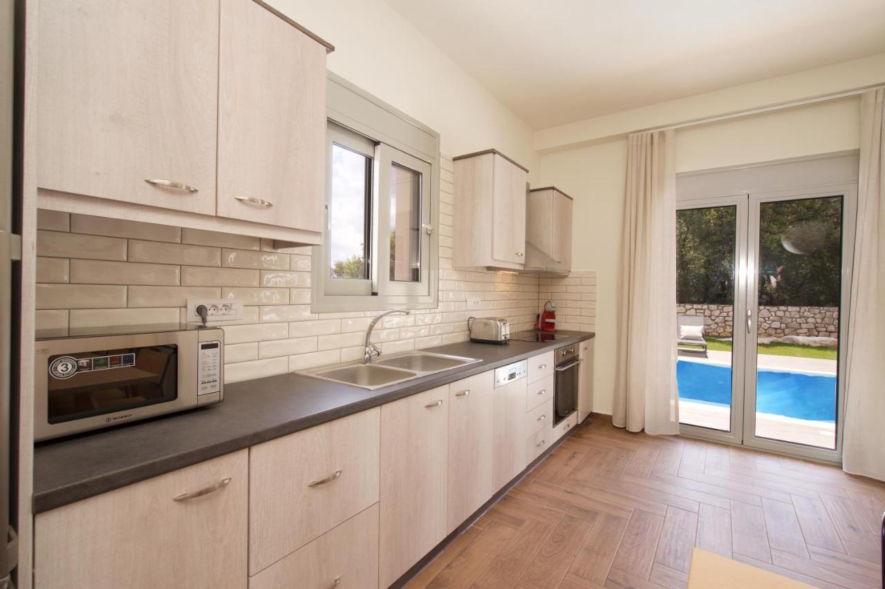 Amarianos Villas Agia Efimia Eksteriør billede